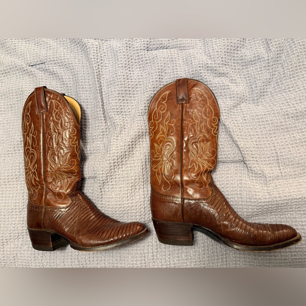 Men's Vintage Justin 1977 Brown Western Boots